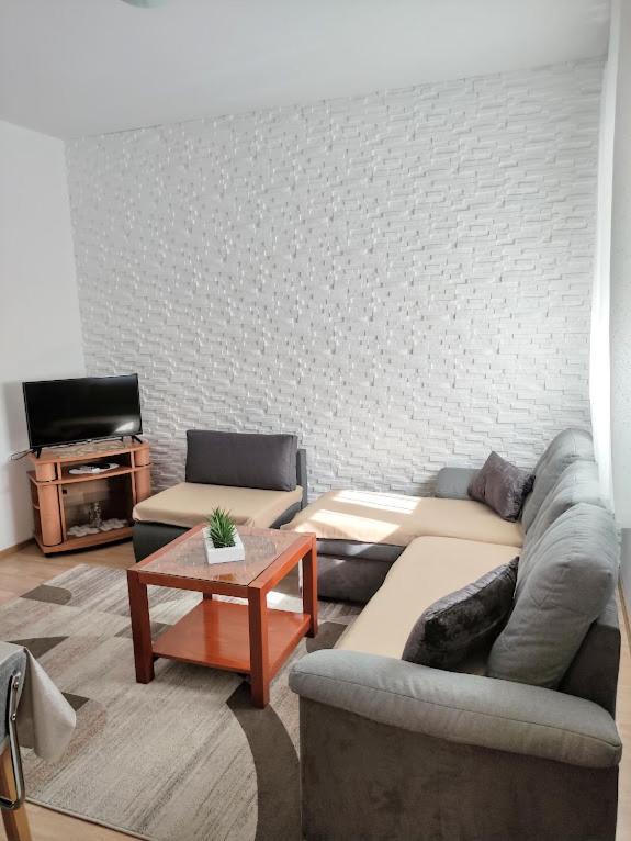 Apartmani Mila A1 & A2 & 3 Трогир Экстерьер фото