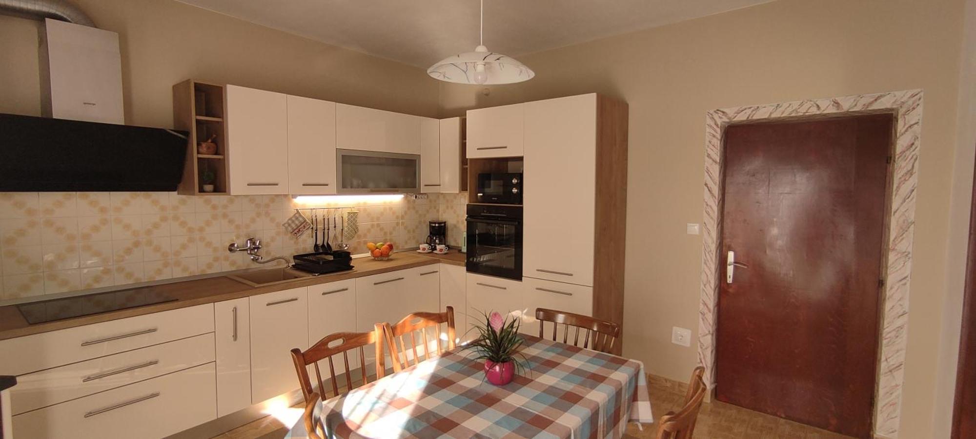 Apartmani Mila A1 & A2 & 3 Трогир Экстерьер фото